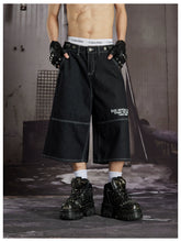 NOMANIAI Distinctive Multi-Pocket Adjustable Printed Cropped Jeans.