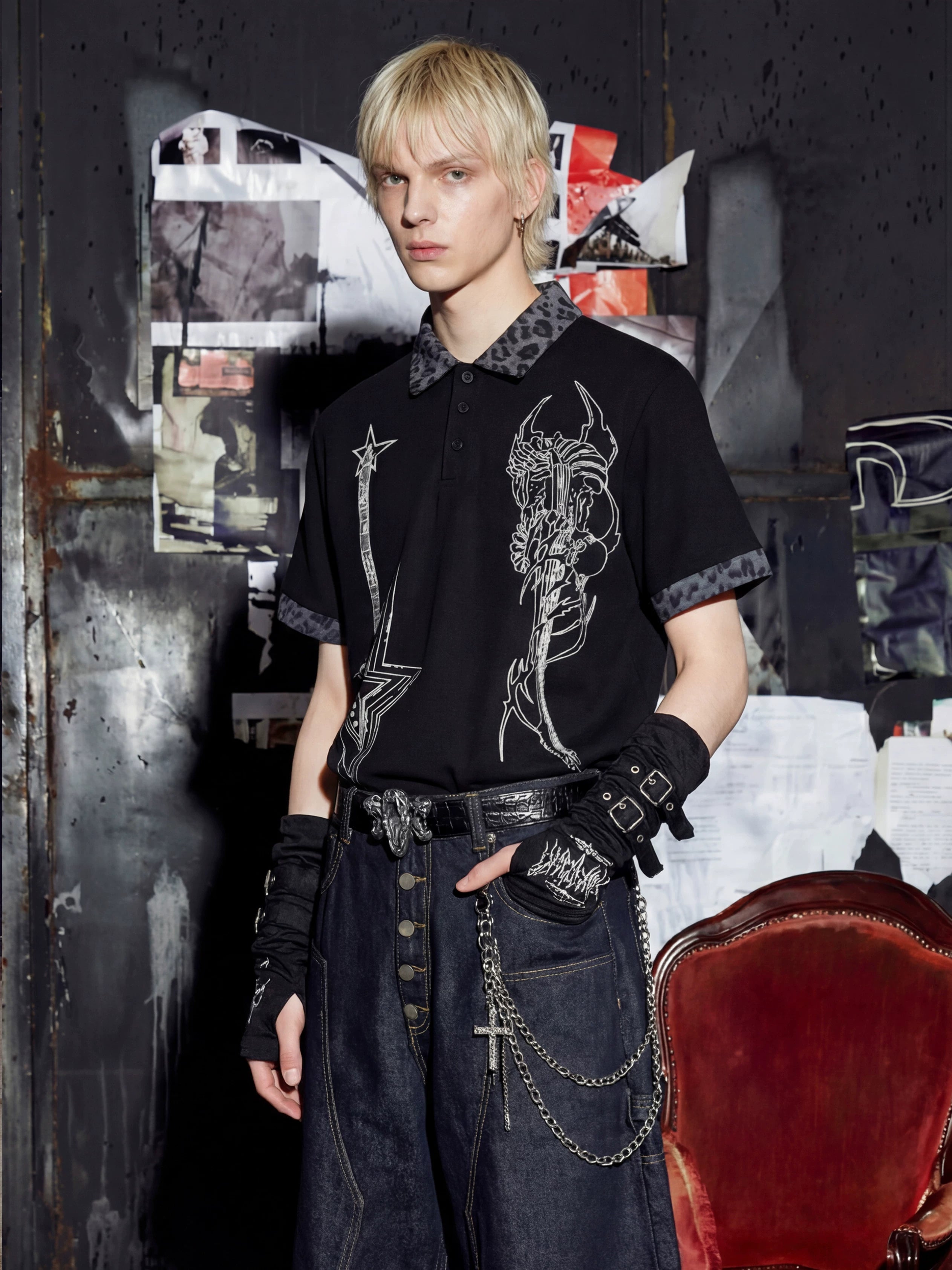 NOMANIAI Oversized Leopard-Print Polo Shirt with Punk Guitar Graphic.
