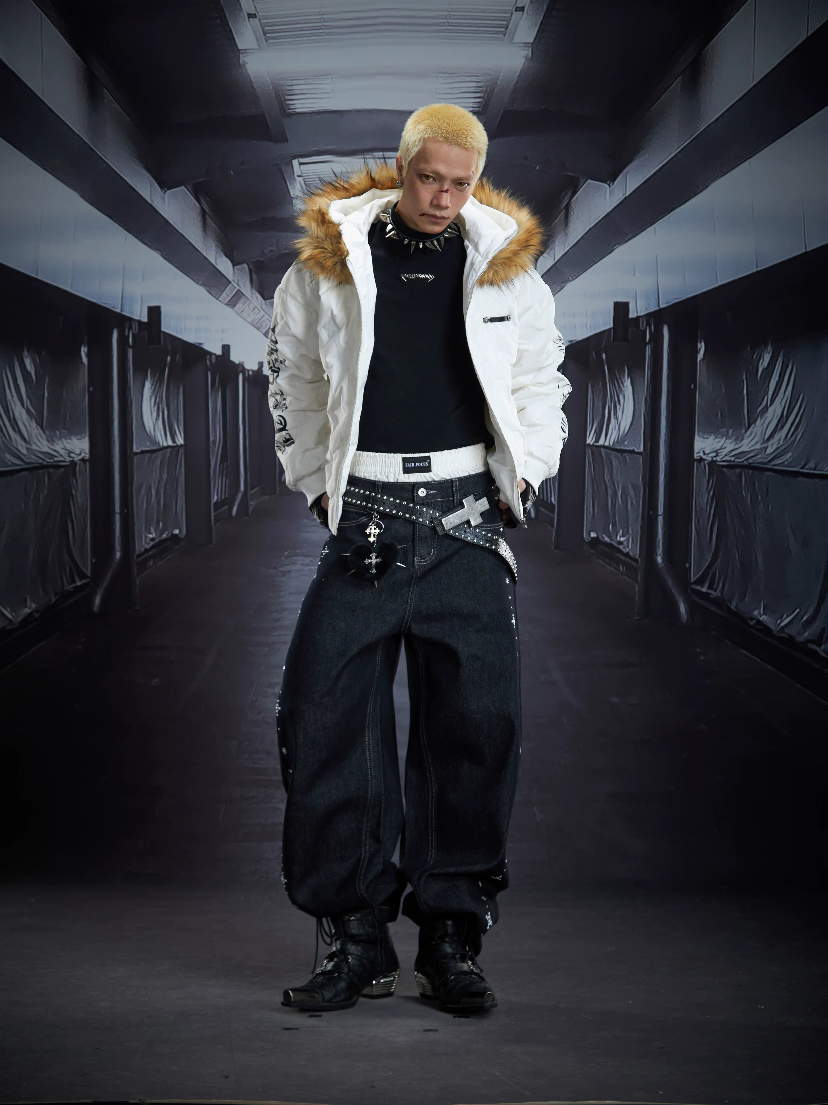 NOMANIAI Heavy-duty, handcrafted, distinctive casual streetwear jeans.