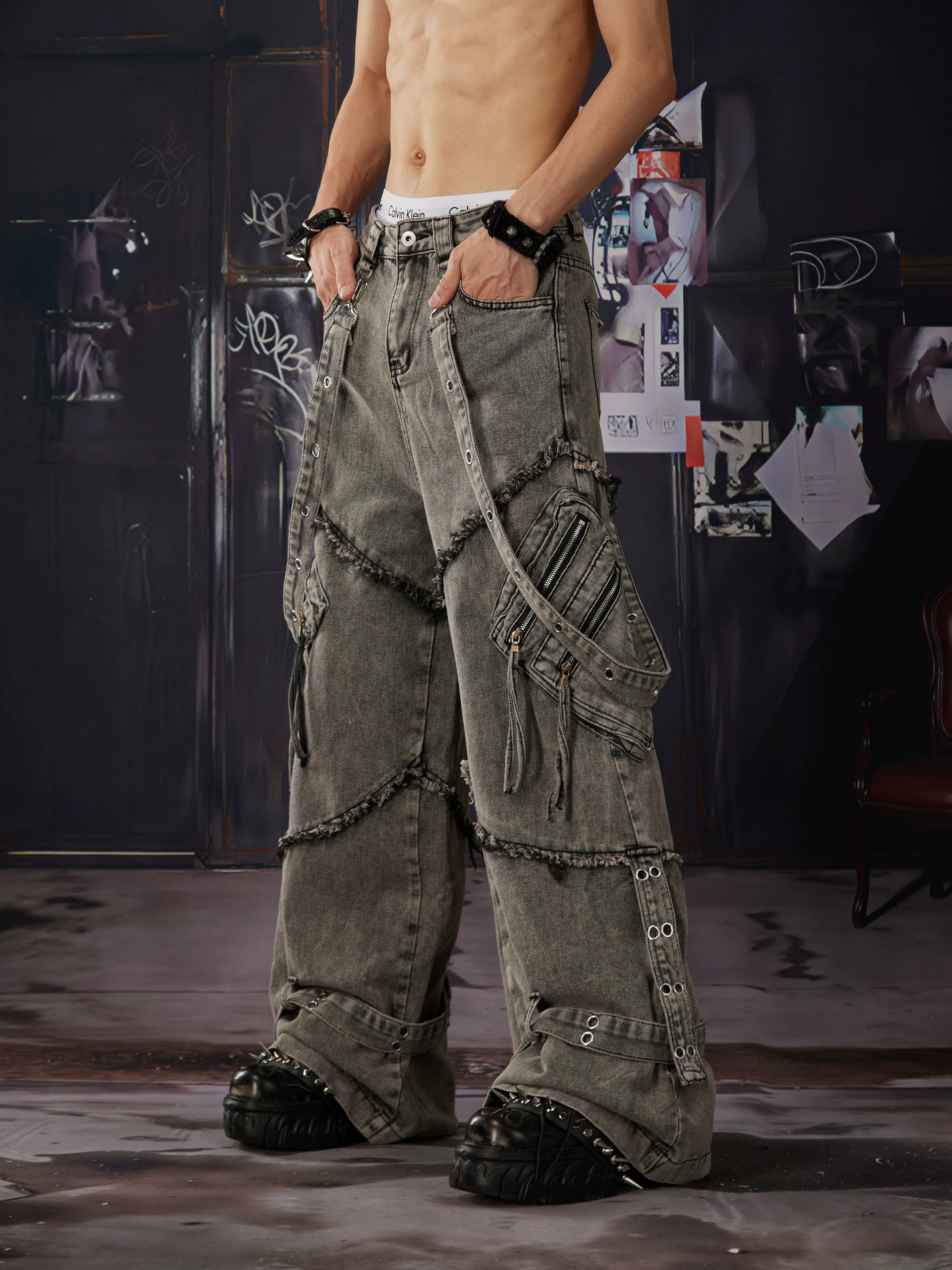 NOMANIAI Loose-fit straight-leg jeans with detachable ribbons and 3D tailoring.