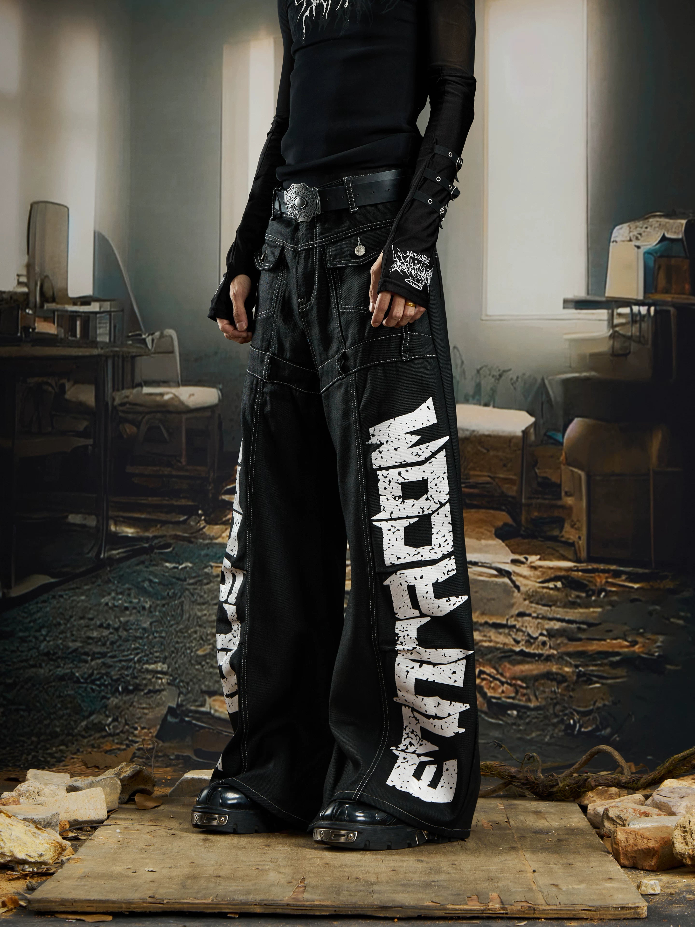 NOMANIAI Coated Loose-Fit Jeans with Large Letter Print.