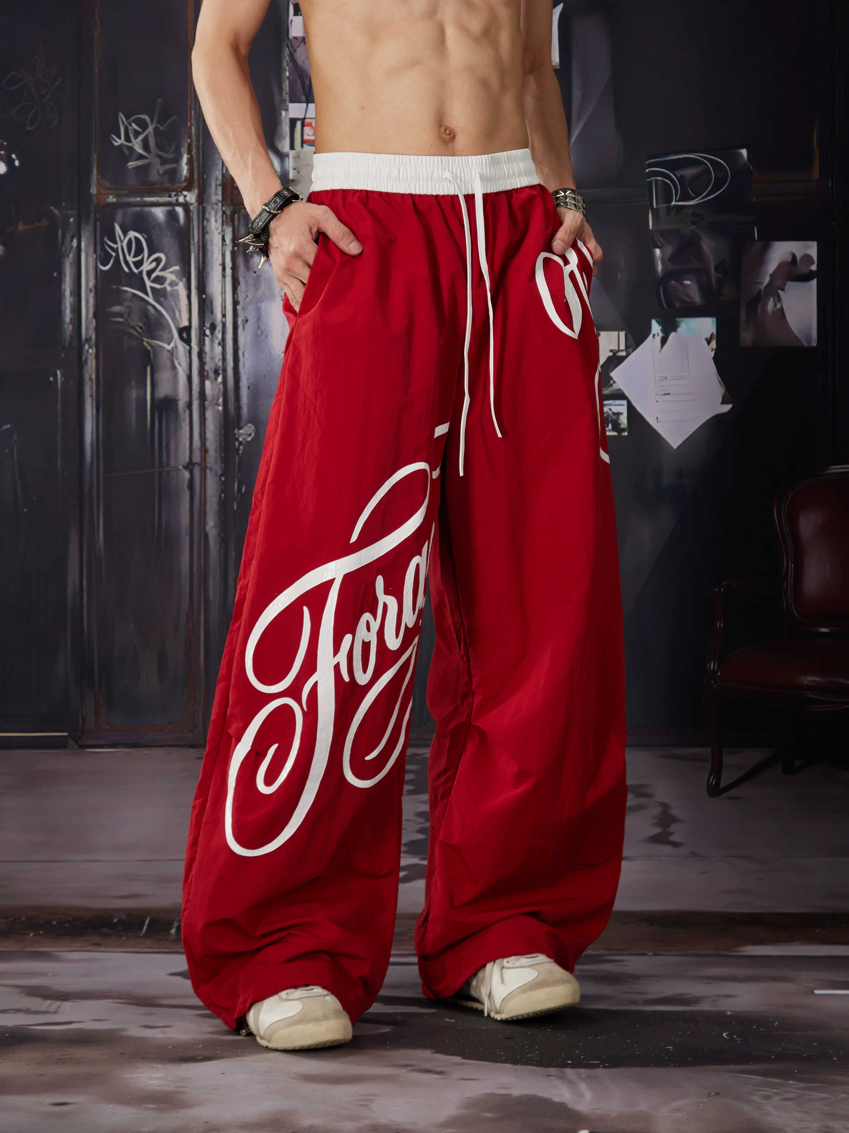 NOMANIAI  Sporty Street-Style Printed Elastic-Waist Casual Paratrooper Pants.