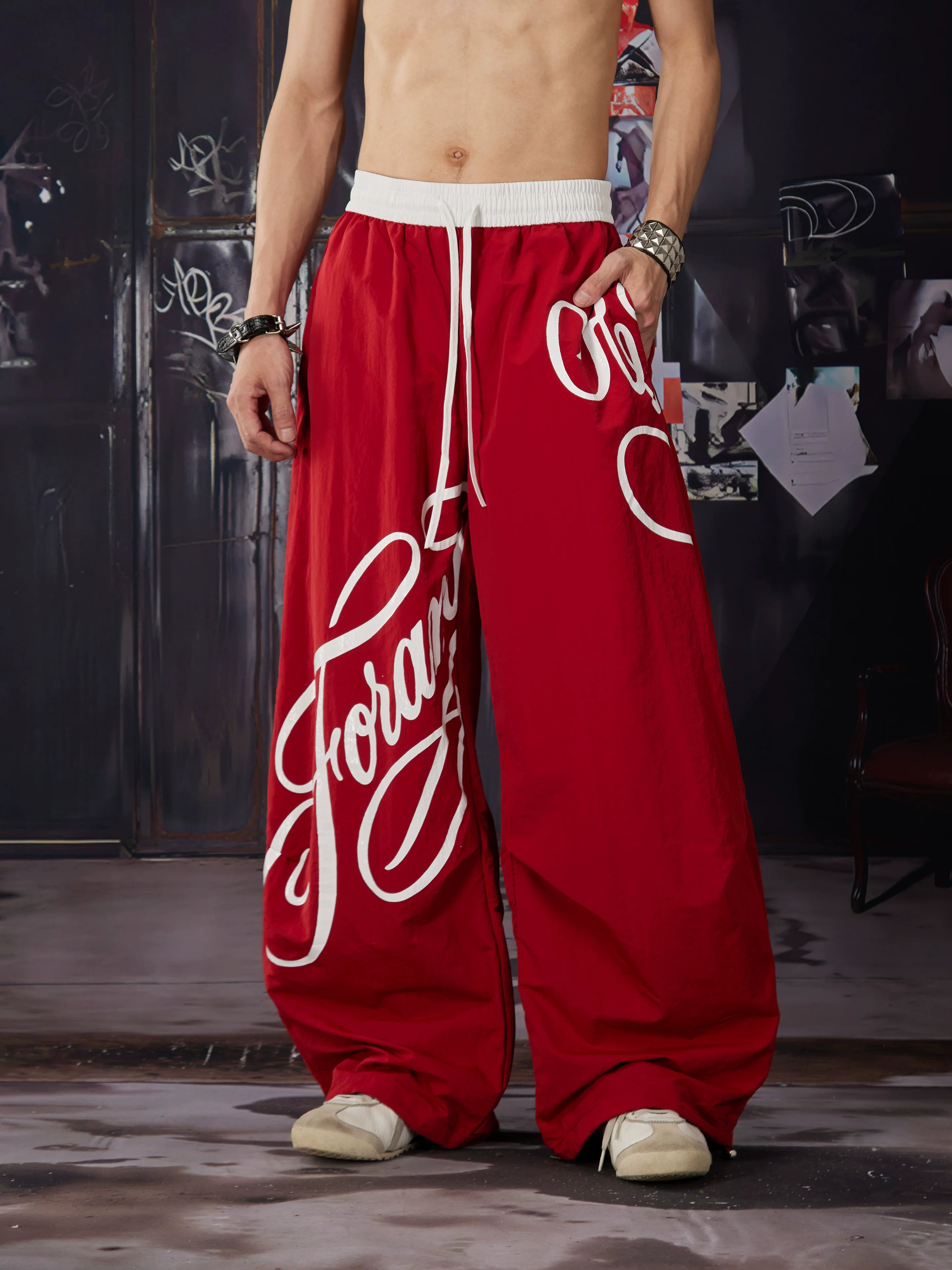 NOMANIAI  Sporty Street-Style Printed Elastic-Waist Casual Paratrooper Pants.