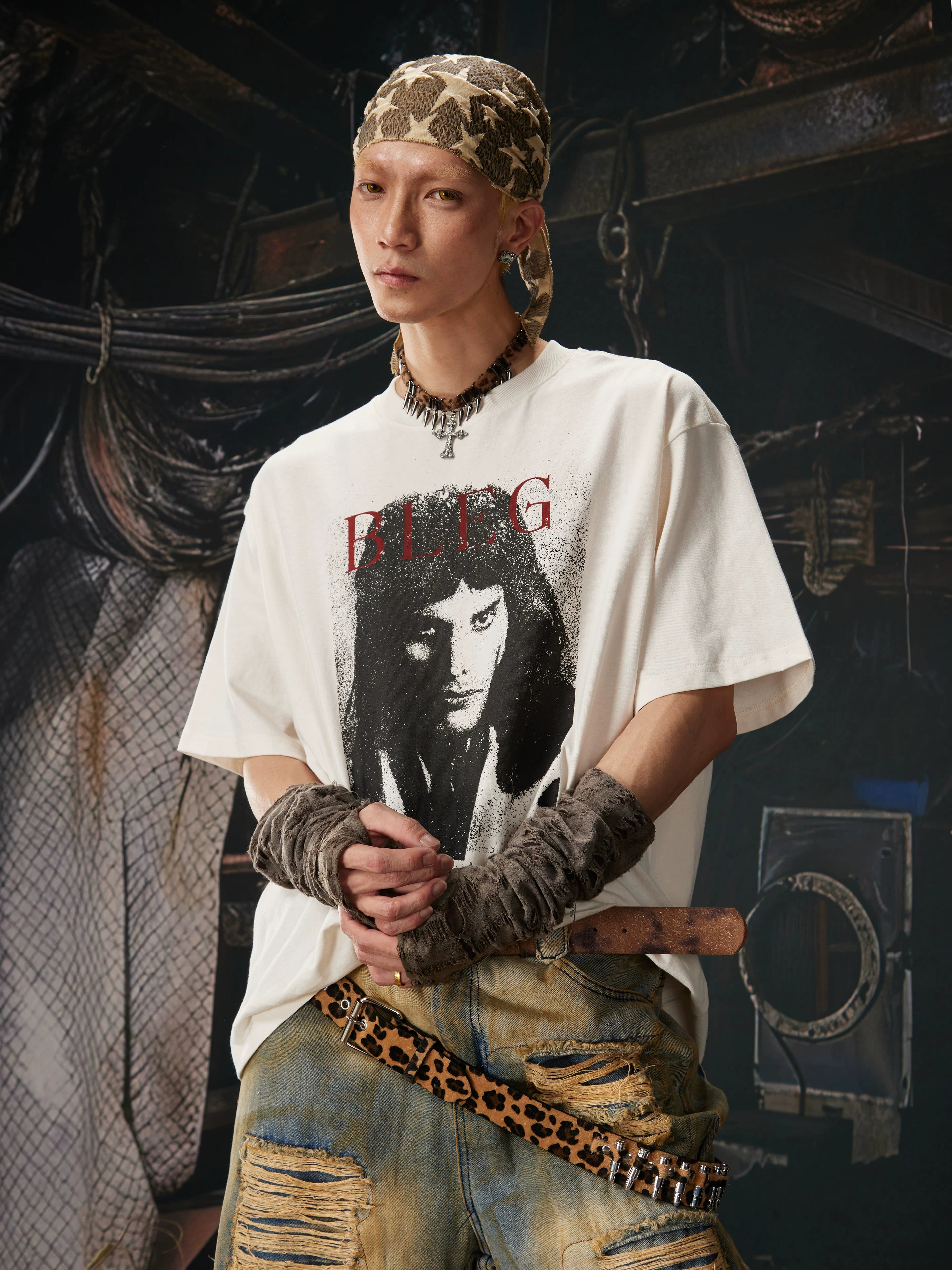 NOMANIAI  Retro Loose-Fit Pure Cotton Short-Sleeve T-Shirt: A Tribute to Rock Pioneers.