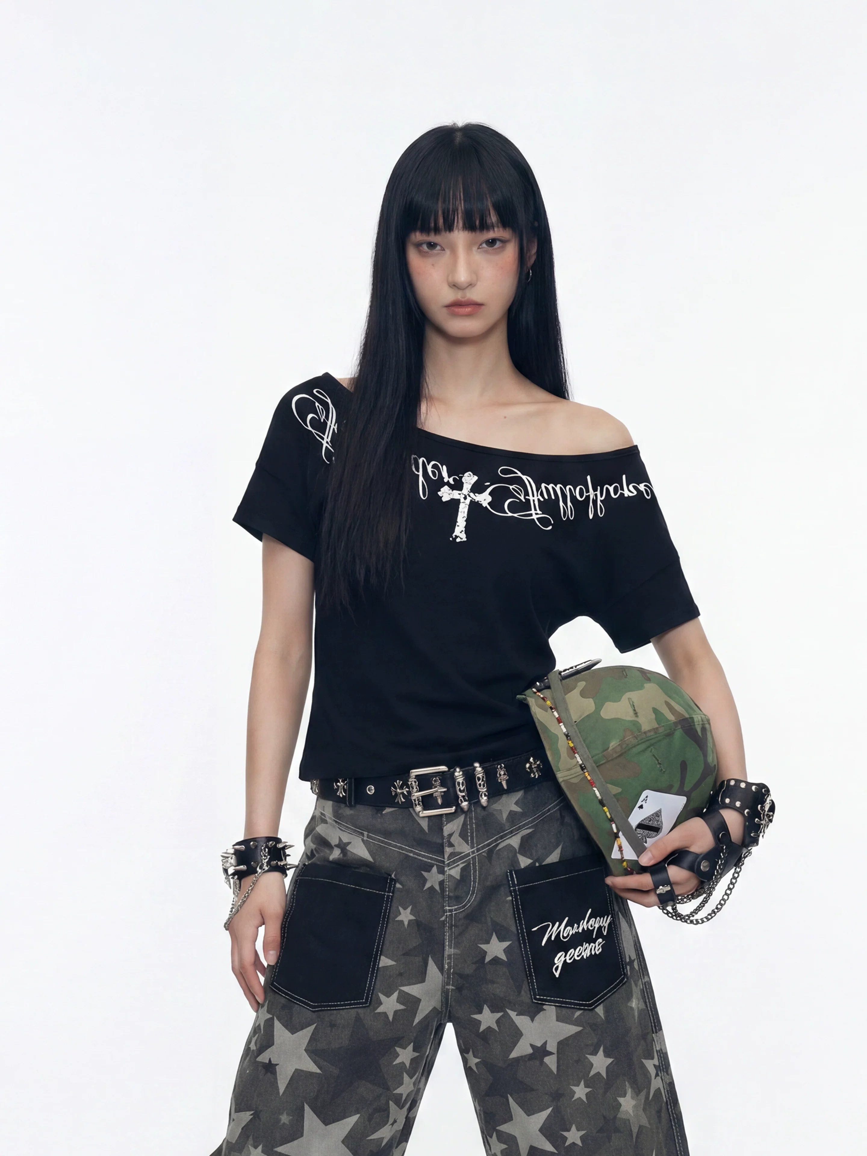 NOMANIAI Women's Printed Slim-Fit Short-Sleeve T-Shirt.