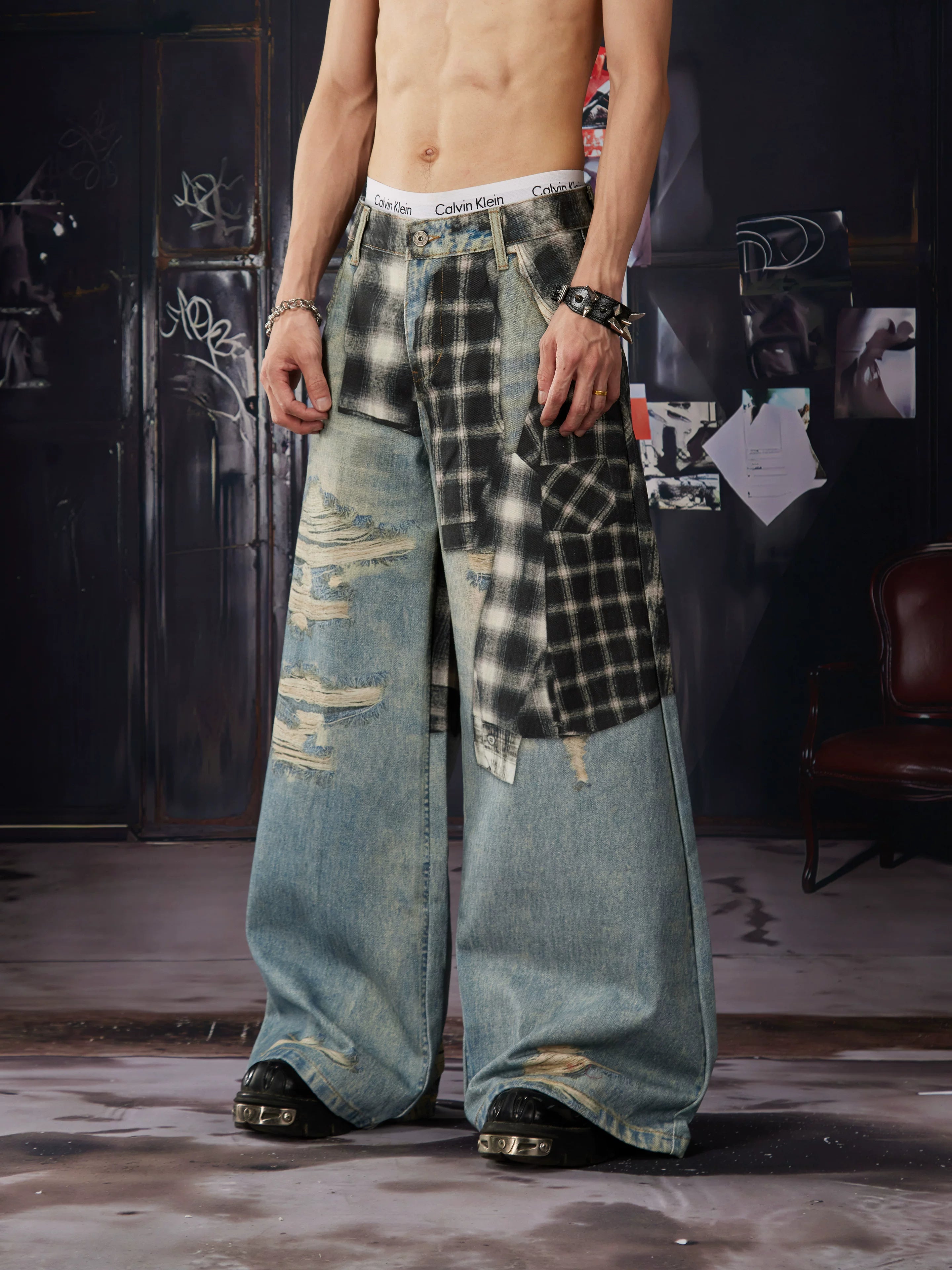 NOMANIAI Niche-style loose-fit casual trousers with 3D-printed straps for layered styling.