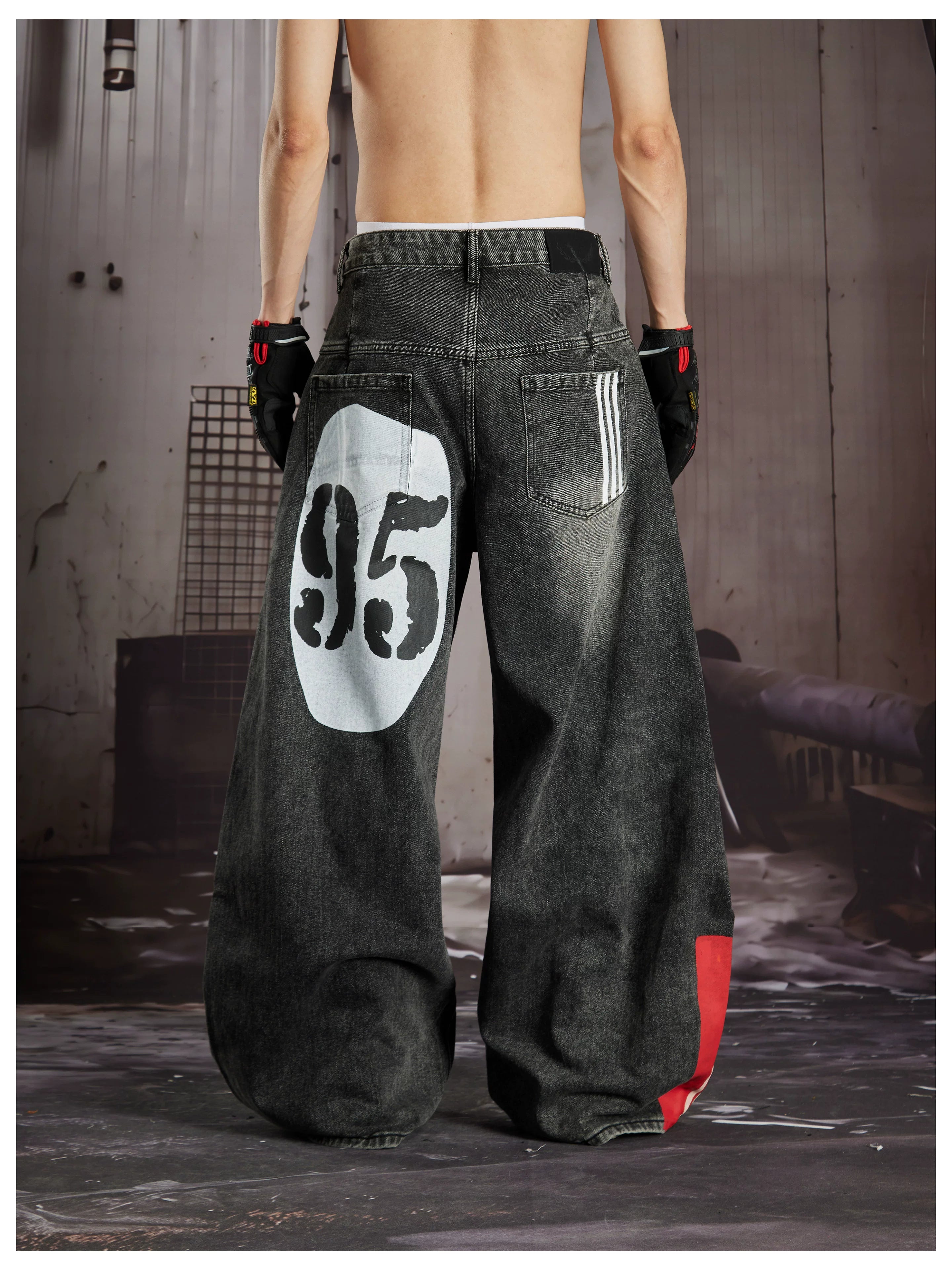 NOMANIAI  Trendy Street-Style Retro Loose-Fit Wide-Leg Curved-Cut Jeans.