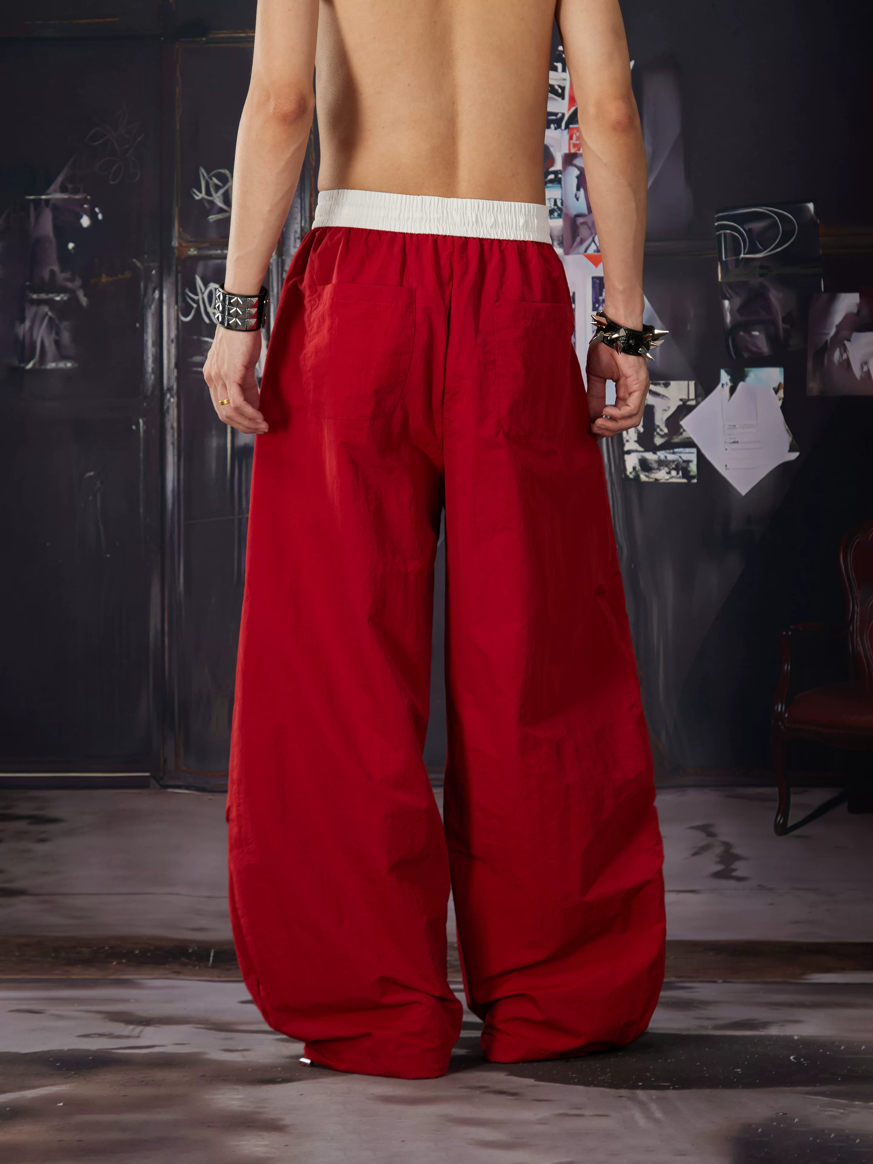 NOMANIAI  Sporty Street-Style Printed Elastic-Waist Casual Paratrooper Pants.