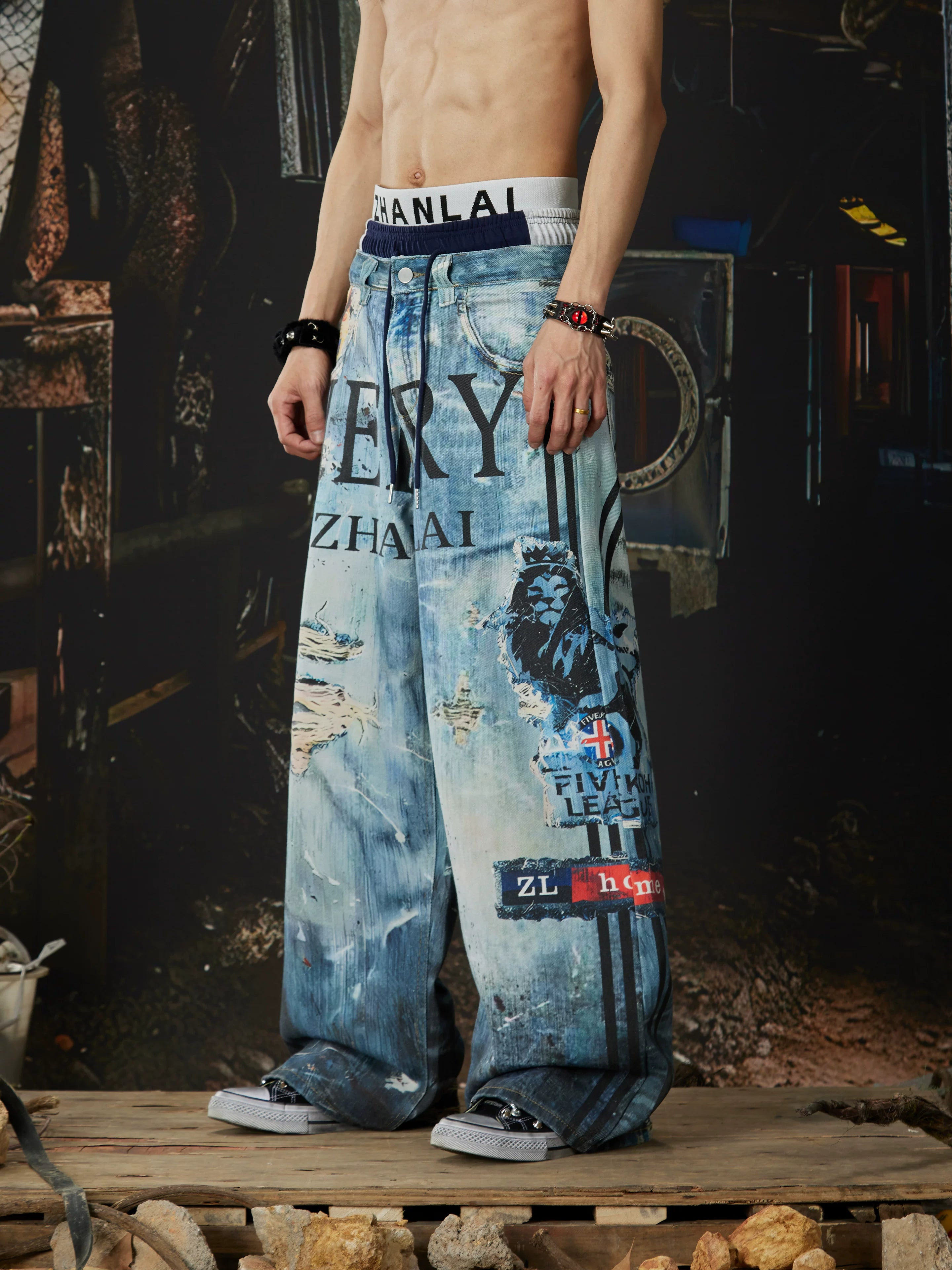 NOMANIAI Loose-fit streetwear-style athletic pants with 3D print.