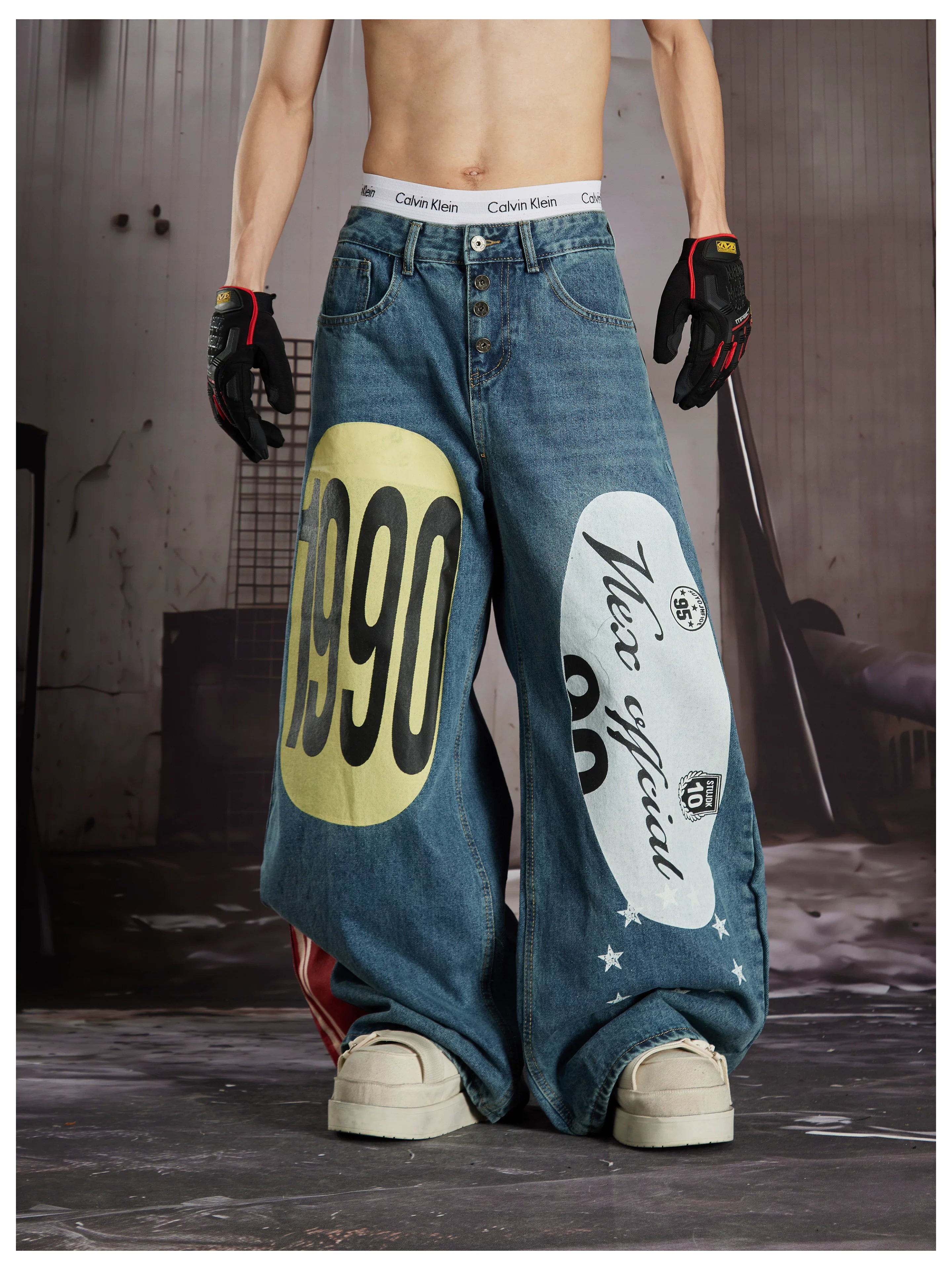 NOMANIAI  Trendy Street-Style Retro Loose-Fit Wide-Leg Curved-Cut Jeans.