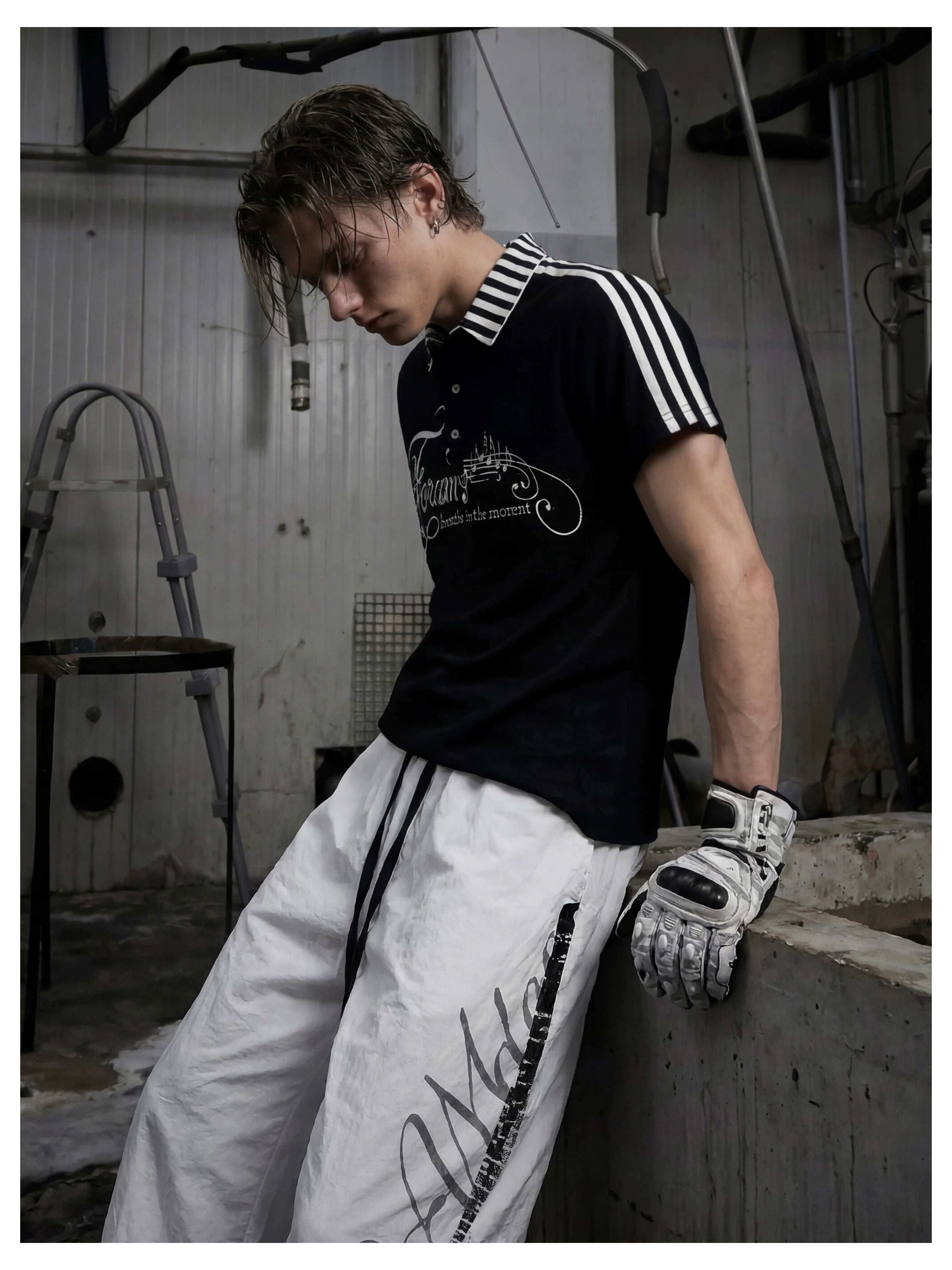 NOMANIAI Y2K Pure Cotton Polo Shirt with Piano Key and Musical Note Print and Collar.