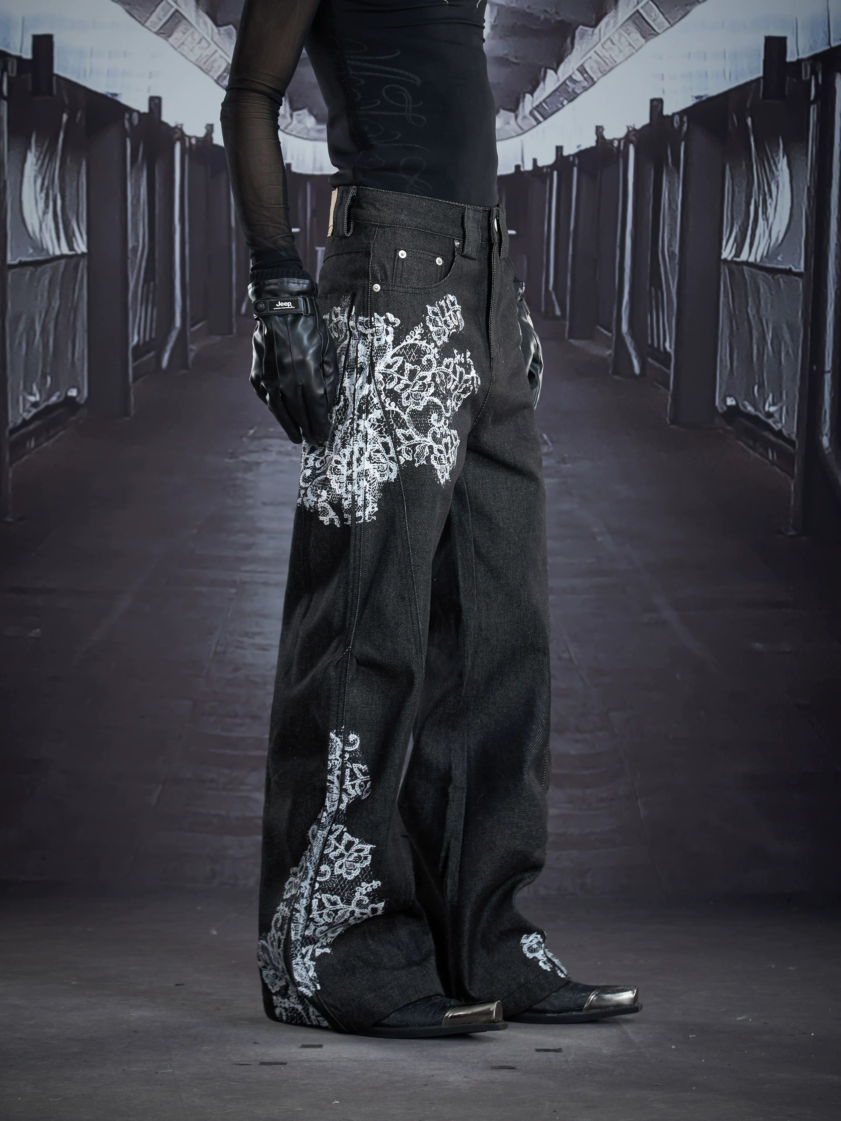 NOMANIAI Stylish Street-Style Casual Printed Kick-Flare Jeans.