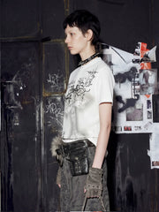 NOMANIAI Short-sleeved T-shirt with cross print.