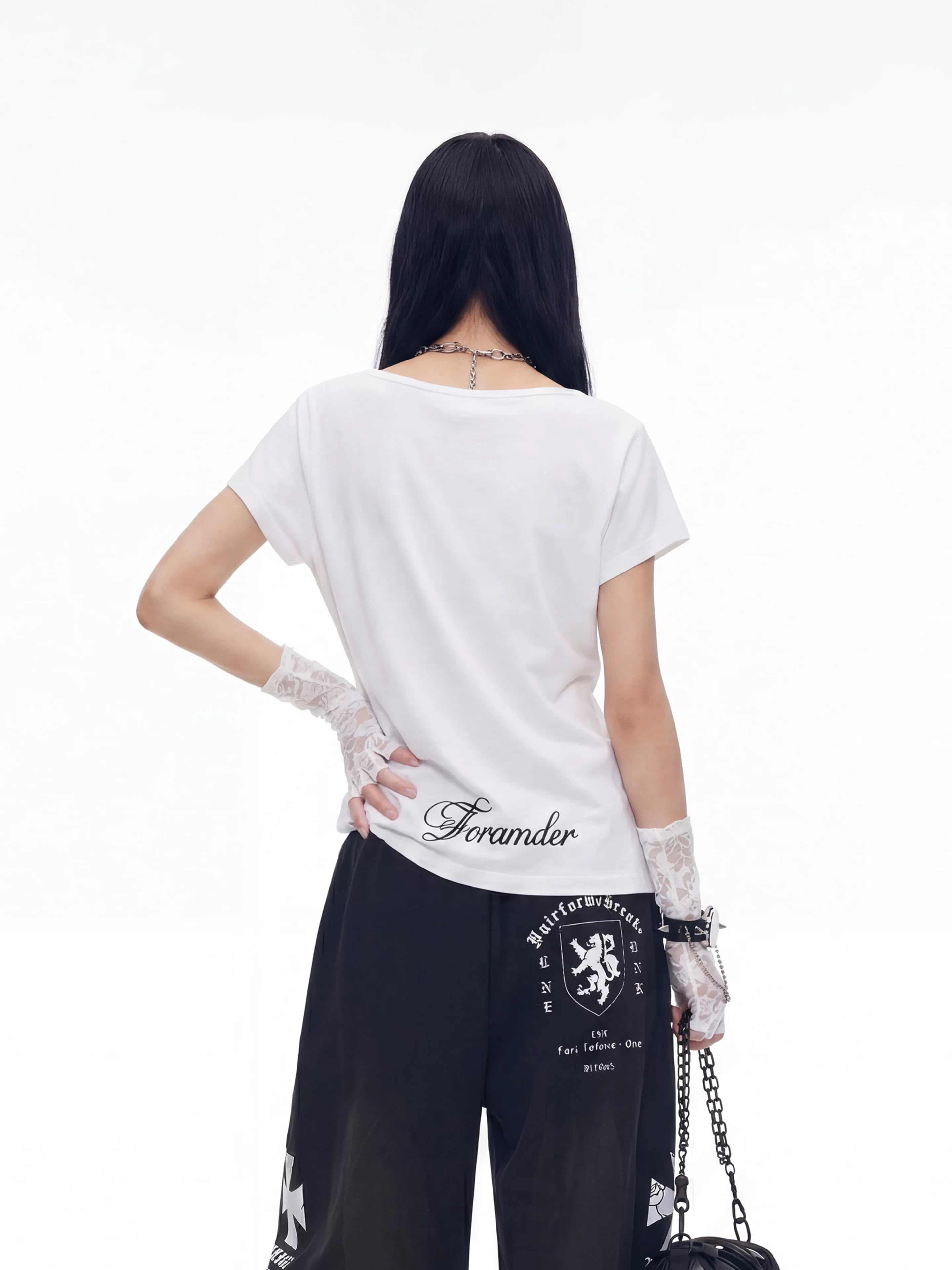 NOMANIAI Women's Printed Slim-Fit Short-Sleeve T-Shirt.