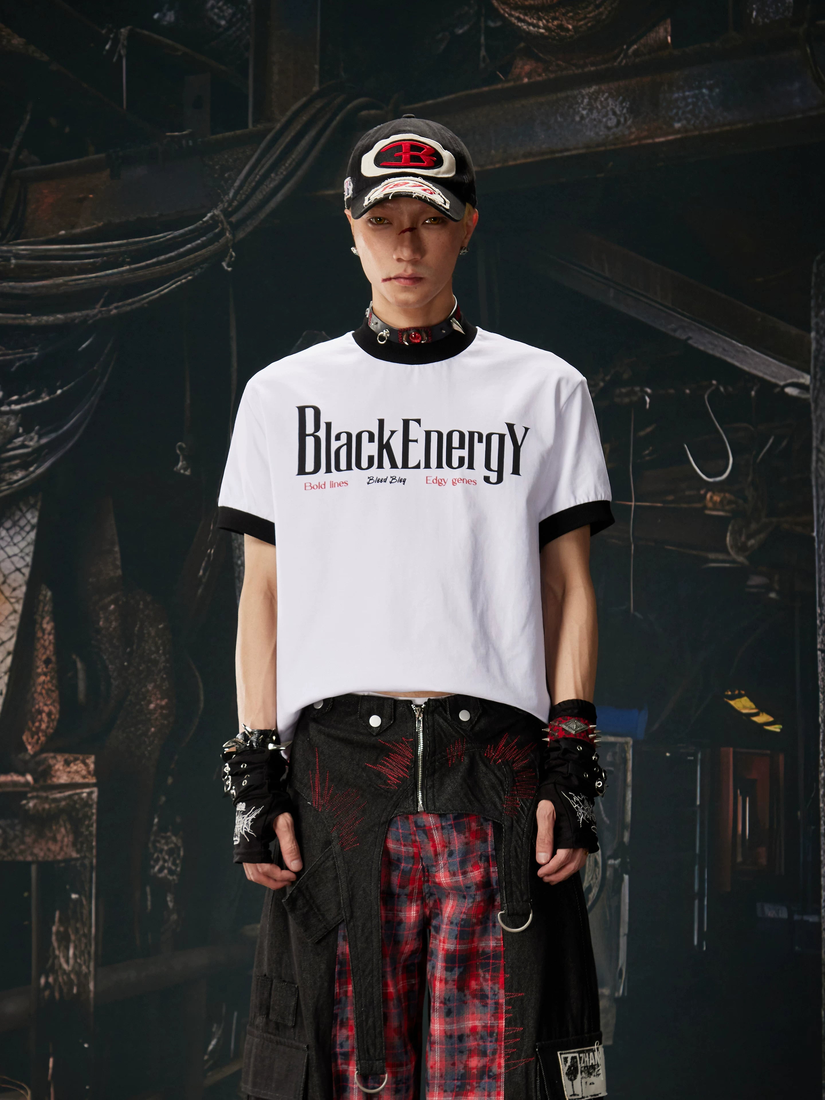 NOMANIAI Fun-print cropped pure cotton short-sleeve T-shirt.