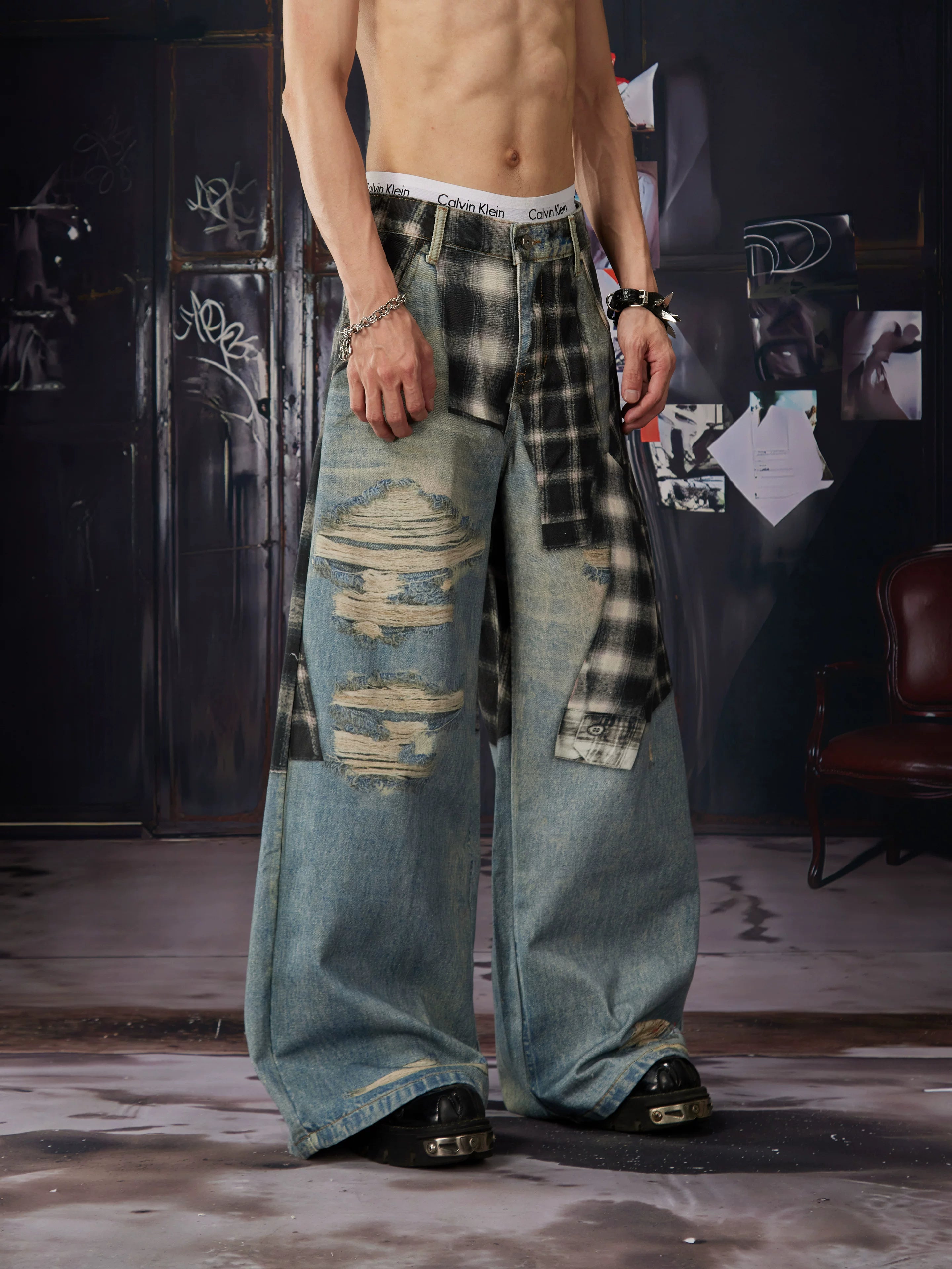 NOMANIAI Niche-style loose-fit casual trousers with 3D-printed straps for layered styling.