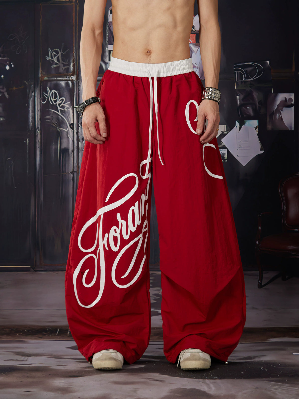 NOMANIAI  Sporty Street-Style Printed Elastic-Waist Casual Paratrooper Pants.