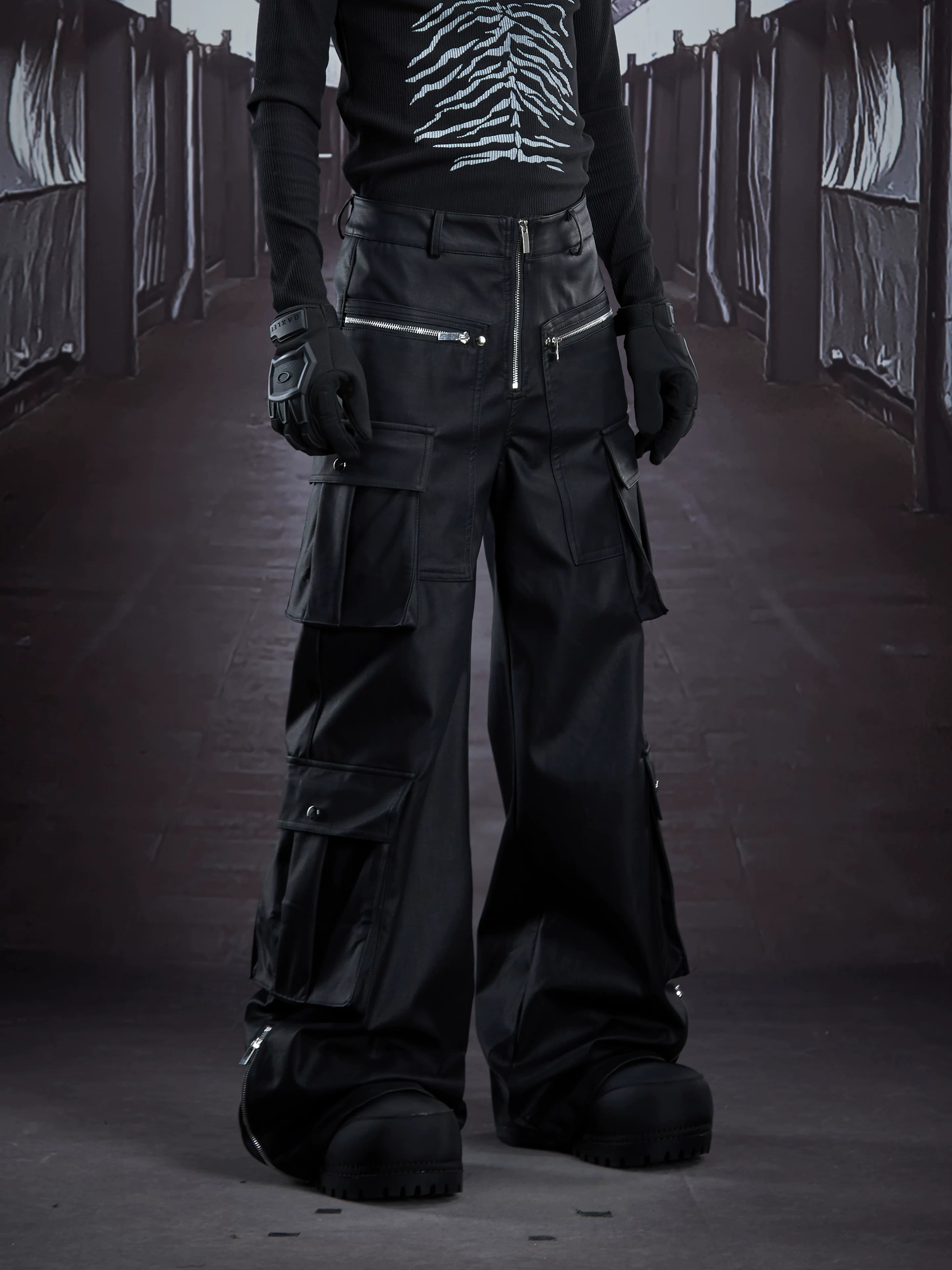 NOMANIAI Multi-pocket, layered-style straight-leg leather trousers (floor-length).