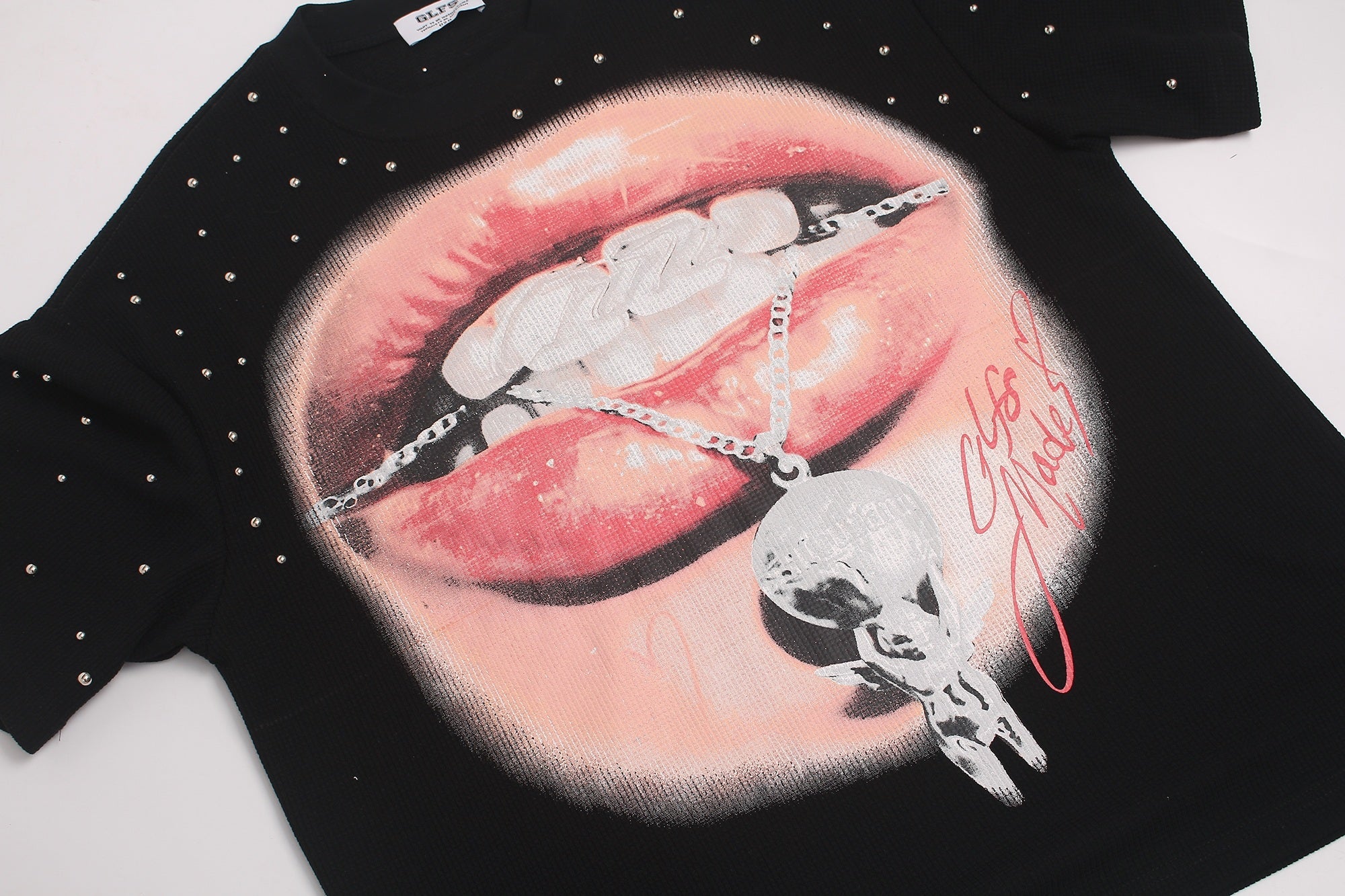 Omirad Rhinestone Lip Graphic Tee